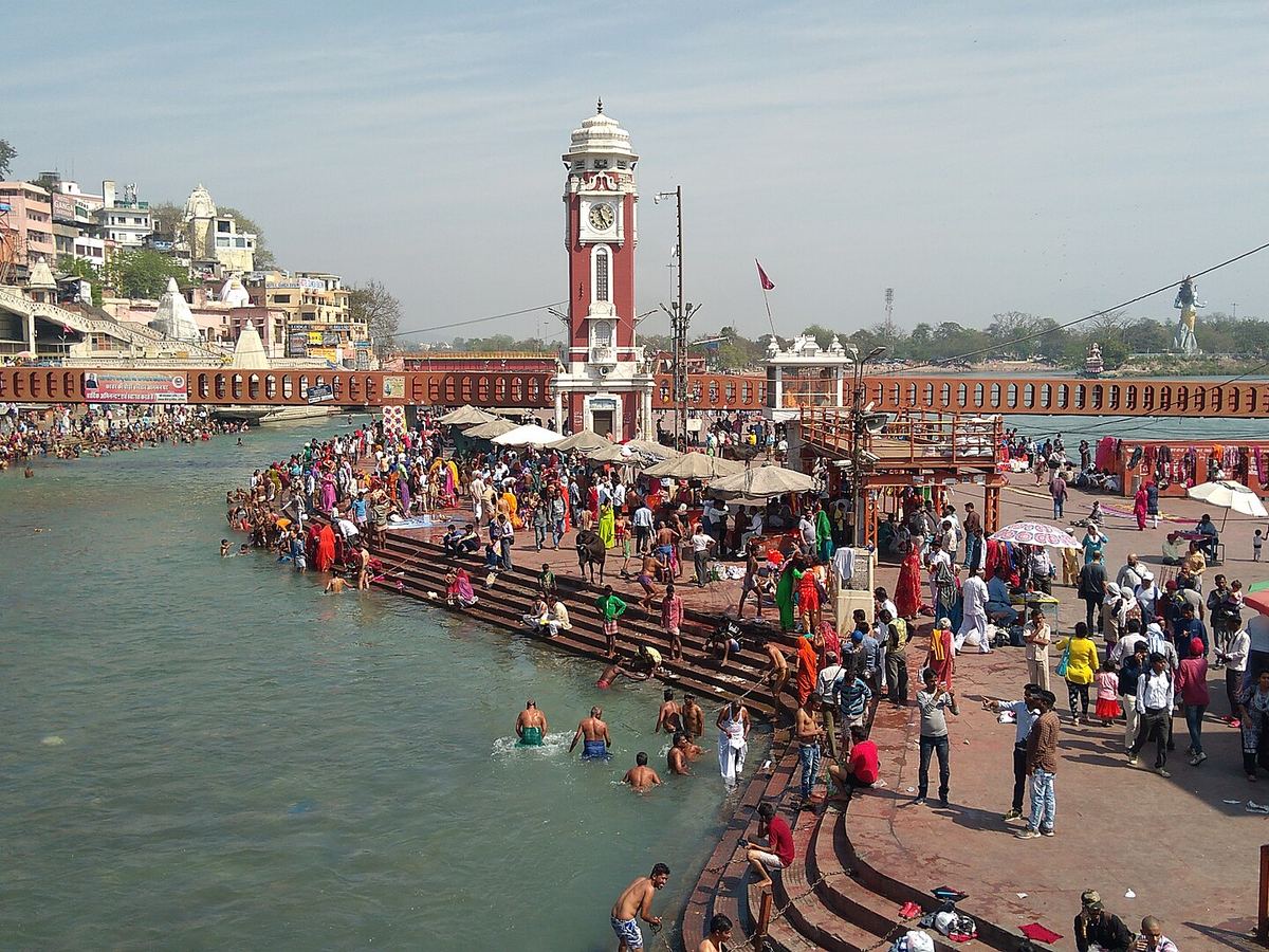 Pilgrims bathing in the Ganga at Har Ki Pauri, Haridwar